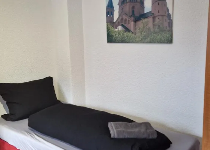 Ii Schoene Monteur-handwerker In Bingen - Blick Auf Nahe Naehe A60 A61 公寓 *